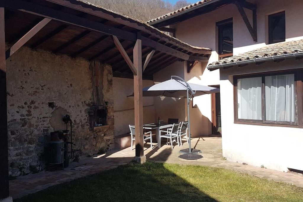Charmante Maison Au Calme Pour 6 Personnes Holiday home Quincie-en-Beaujolais